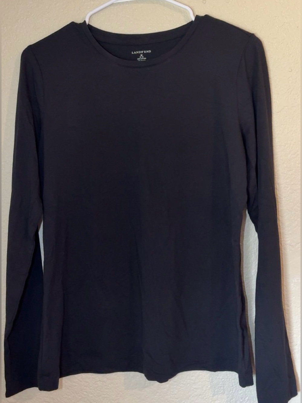 Lands' End Women's Solid Black Long Sleeve Crewneck Tee